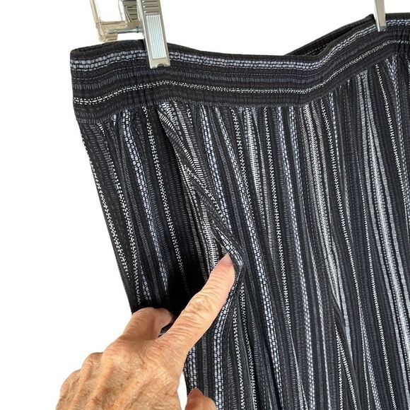 Jessica Simpson Pants Lightweight Black White Striped Elastic Waist Size L - Picture 3 of 12